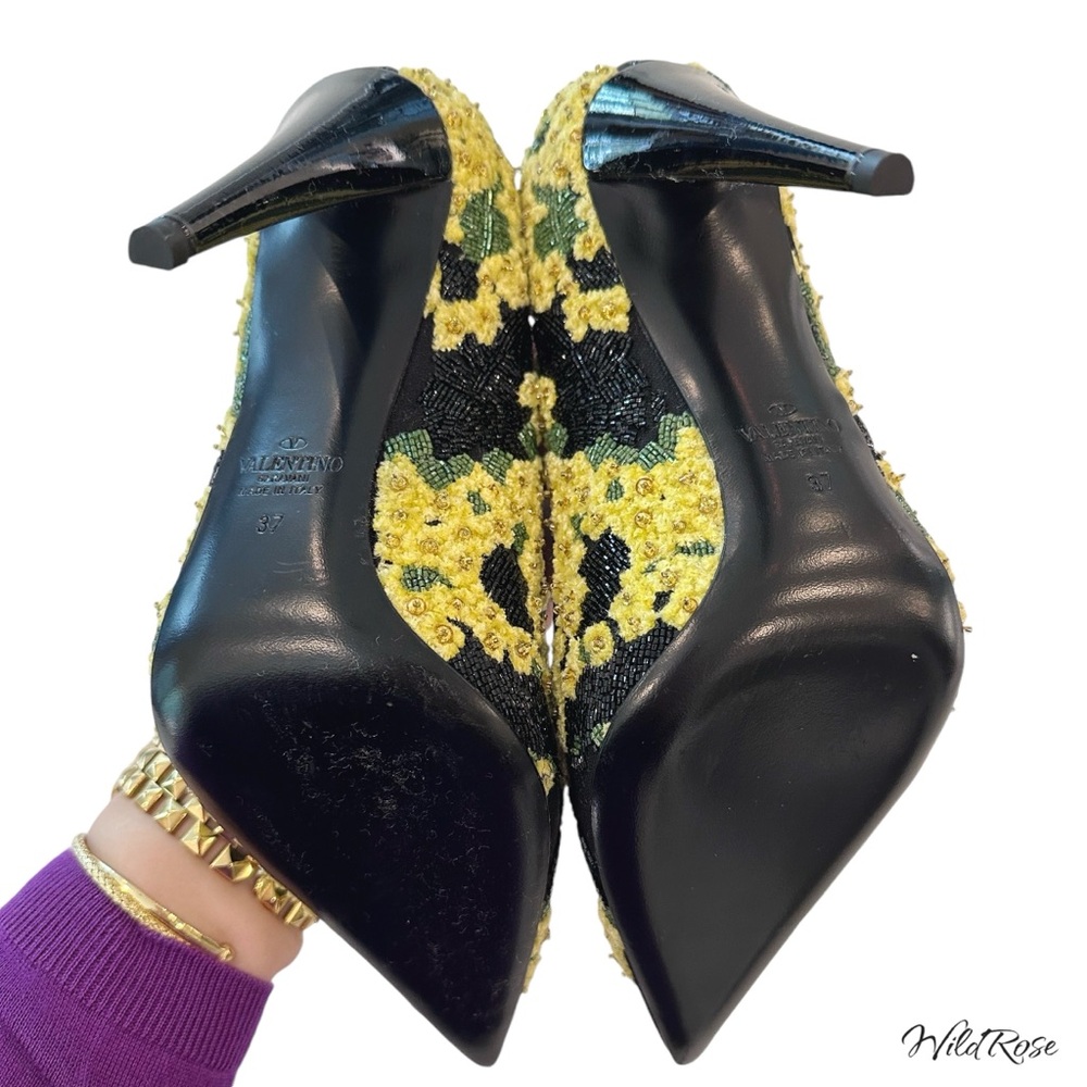 VALENTINO GARAVANI Floral Yellow Green Black Beaded & Embroidered Heels SZ 37 - Picture 14 of 17